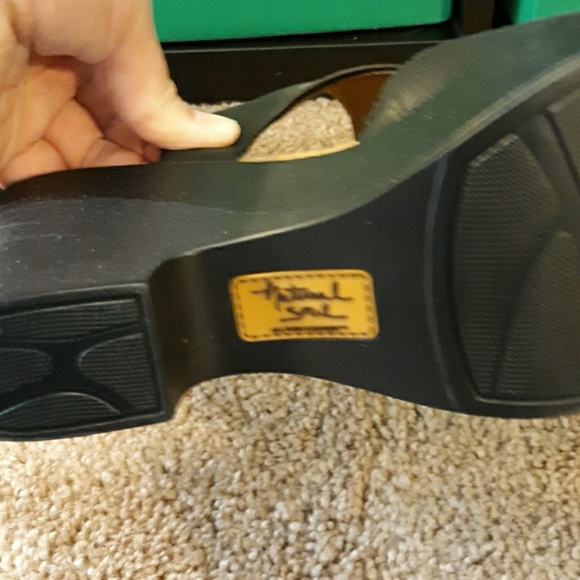 sandals - Picture 4 of 4